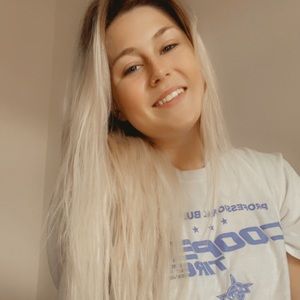 Meet your Posher, Chenoa